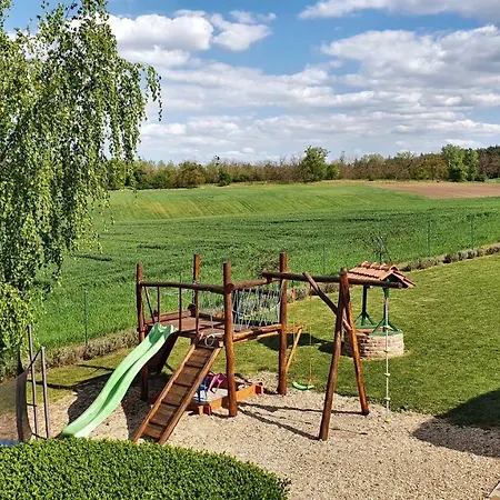 Na Lednicke * 흘로호베츠