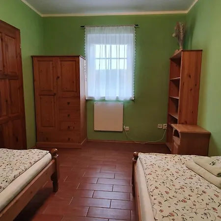 Na Lednicke Hlohovec
