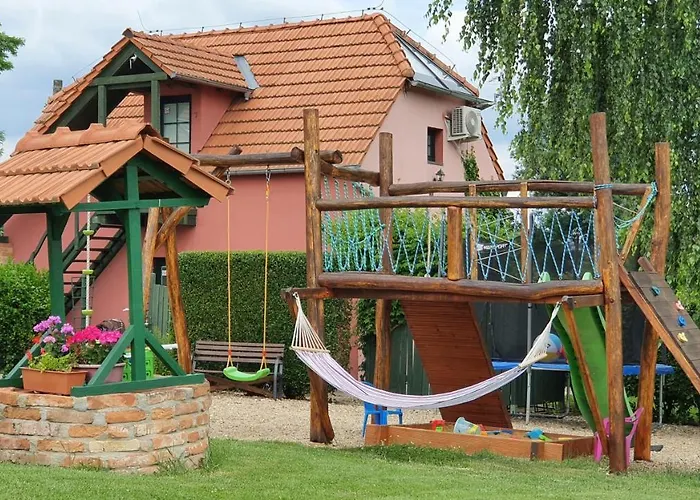 Na Lednické Apartmán Hlohovec